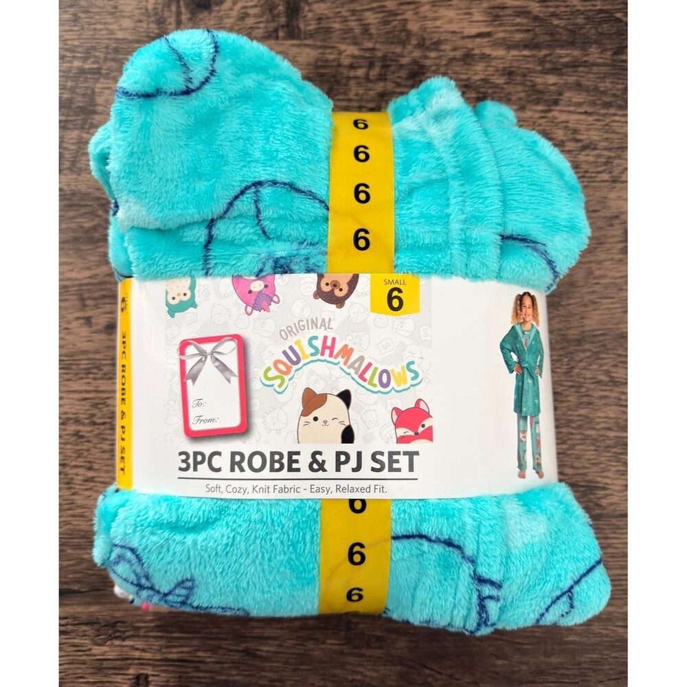 NWT "Squishmallow - 3 Piece Soft Robe & Pajama Set Size 6